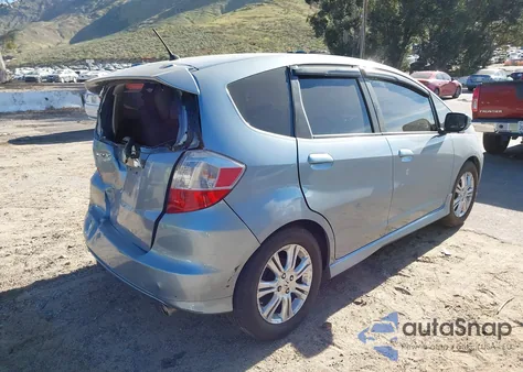 2011 Honda Fit Sport z USA, uszkodzony, nr VIN JHMGE8H54BC016653